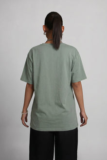 4200 Premium Heavyweight Tee