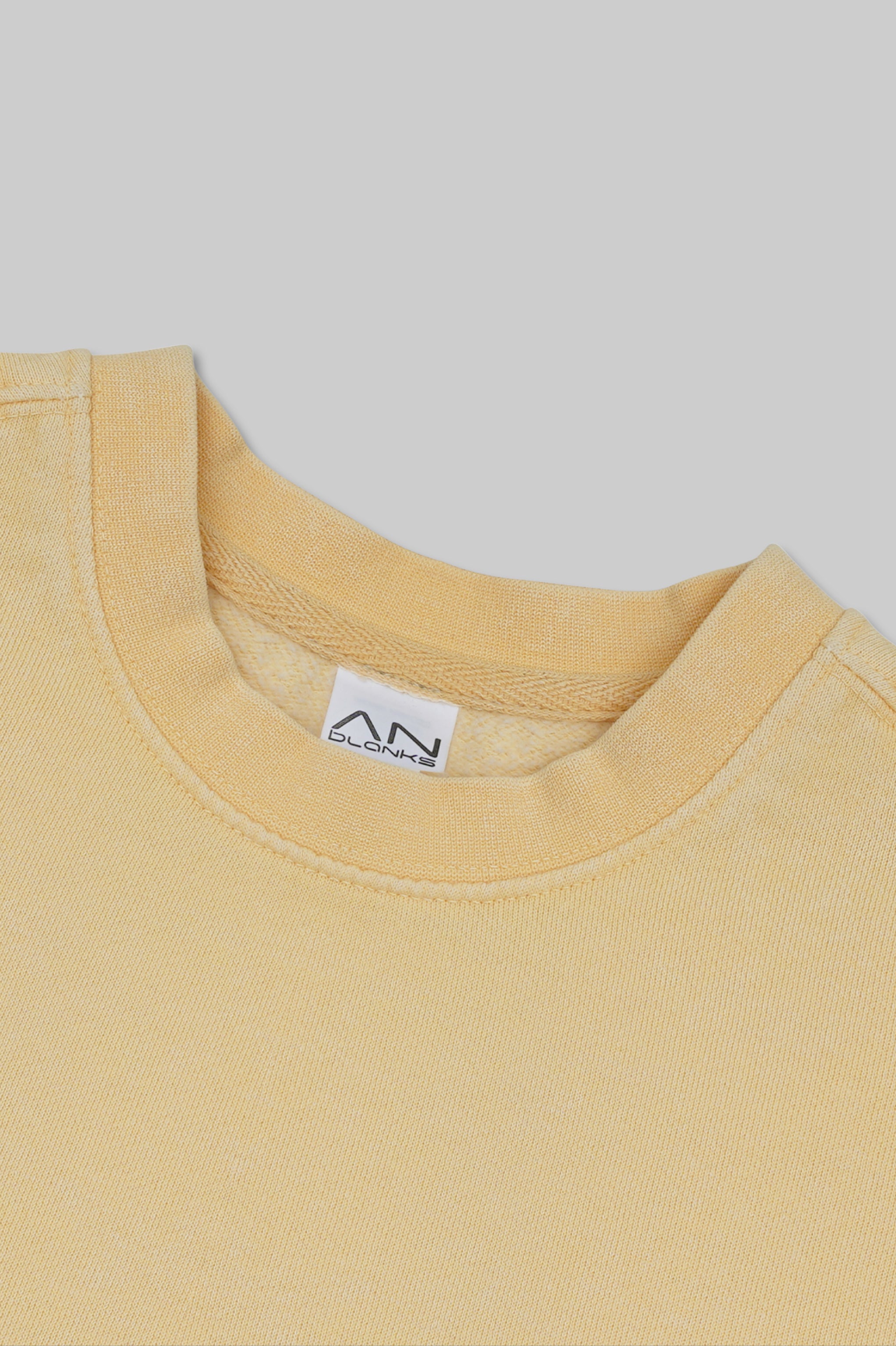 7500 Mineral Wash Balanced Crewneck